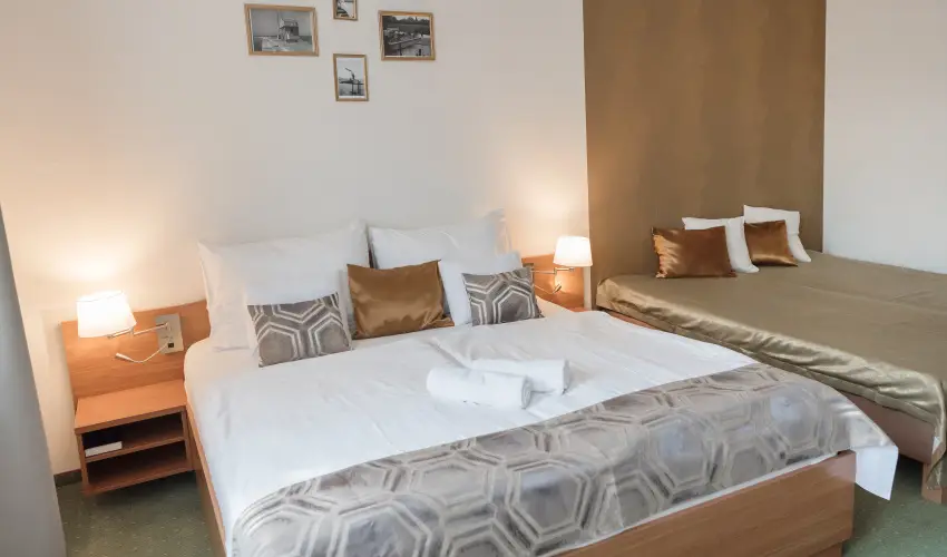 Hotel Anna Villa Balatonfldvr - Augusztus 20. (min. 2 j)