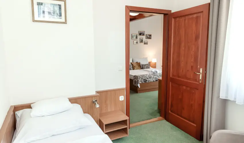 Hotel Anna Villa Balatonfldvr - Augusztus 20. (min. 2 j)