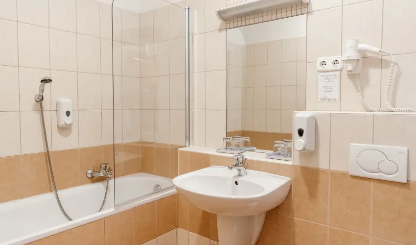 Hotel Anna Villa Balatonfldvr - Augusztus 20. (min. 2 j)