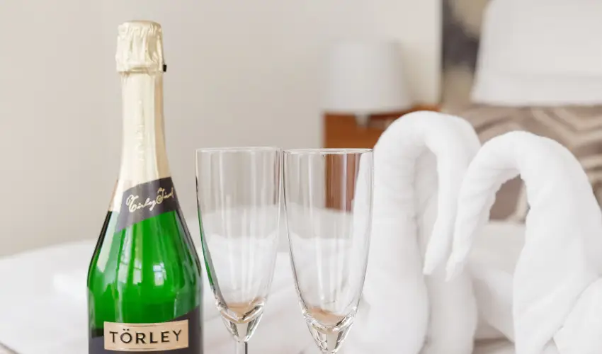 Hotel Anna Villa Balatonfldvr - Augusztus 20. (min. 2 j)