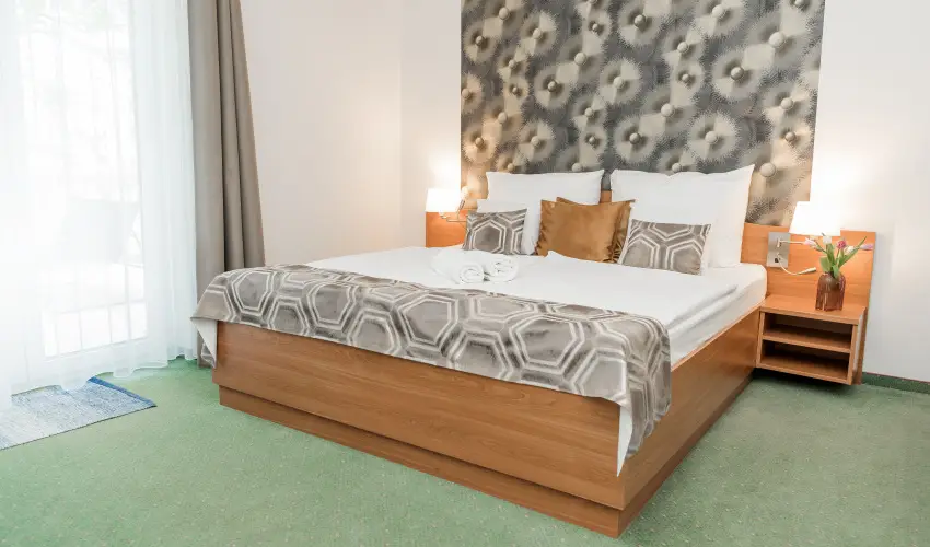 Hotel Anna Villa Balatonfldvr - Augusztus 20. (min. 2 j)