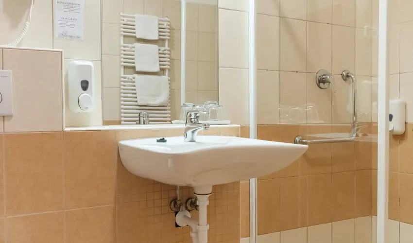 Hotel Anna Villa Balatonfldvr - Augusztus 20. (min. 2 j)