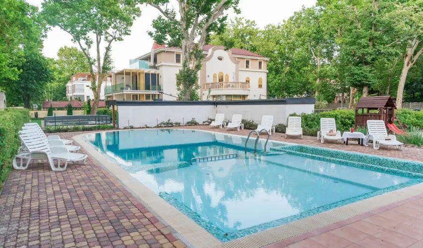 Hotel Anna Villa Balatonfldvr - Augusztus 20. (min. 2 j)