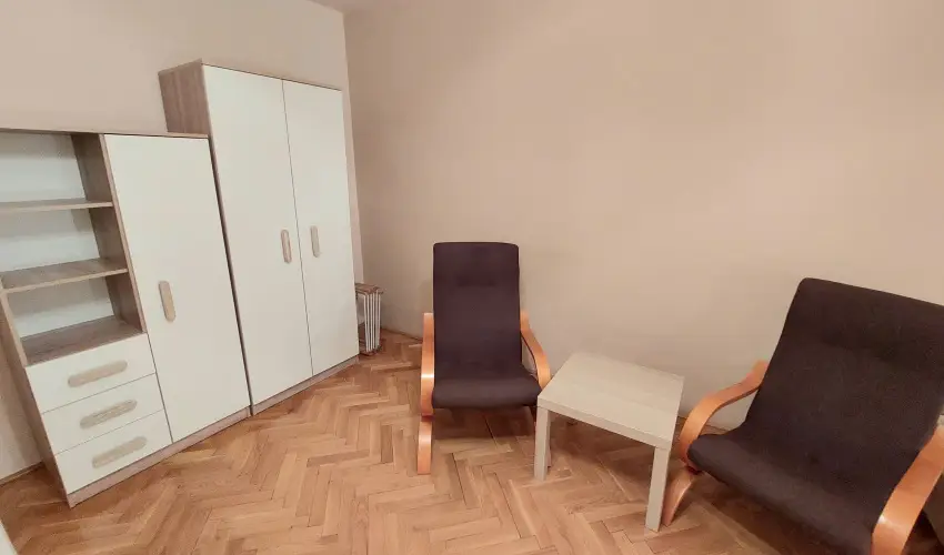 Therm�l Apartmanh�z Kom�rom - Augusztus 20.
