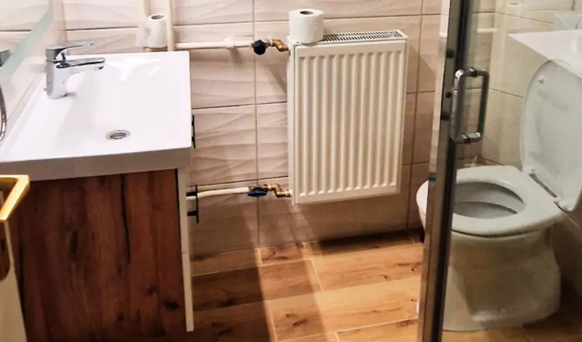 Therm�l Apartmanh�z Kom�rom - Augusztus 20.