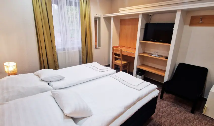 Therm�l Apartmanh�z Kom�rom - Augusztus 20.