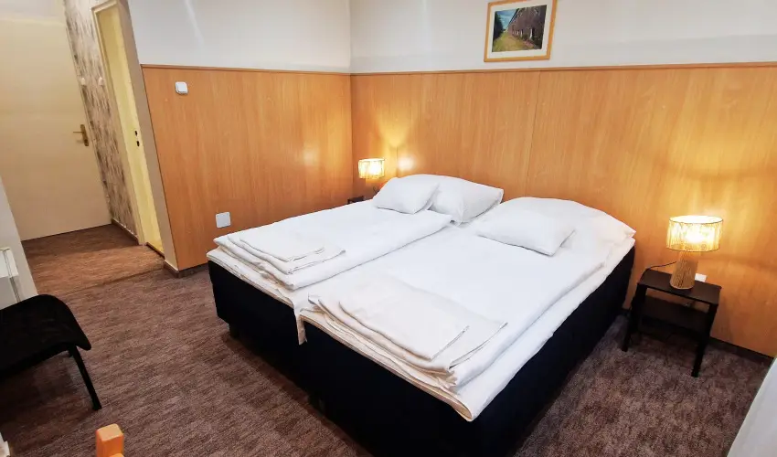 Therm�l Apartmanh�z Kom�rom - Augusztus 20.