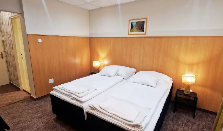 Therm�l Apartmanh�z Kom�rom - Augusztus 20.