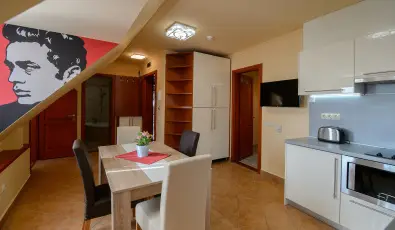 HR Apartmanh�z Eger