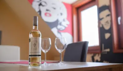 HR Apartmanh�z Eger