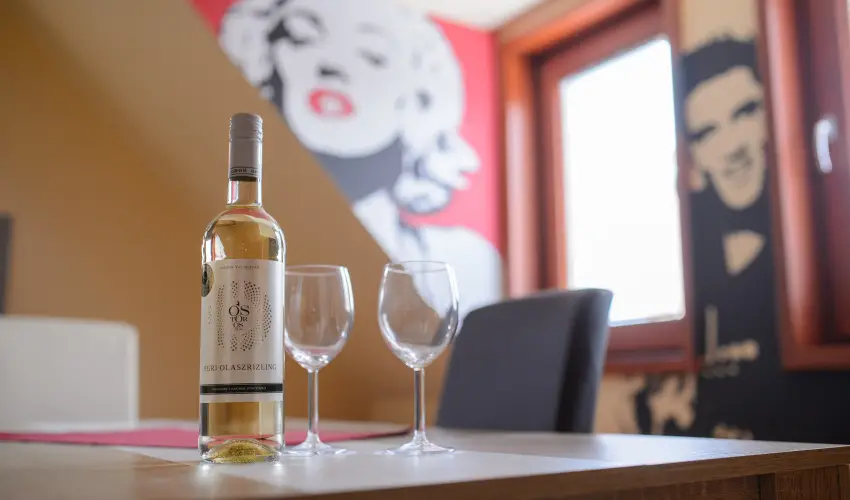 HR Apartmanh�z Eger - Augusztus 20. (min. 3 �j)