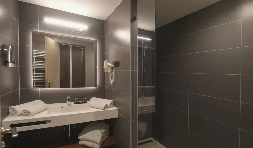 Hunguest Hotel S�st� Ny�regyh�za - S�st� - Augusztus 20. (min. 5 �j)