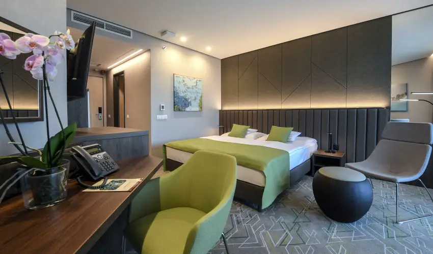 Hunguest Hotel S�st� Ny�regyh�za - S�st� - Augusztus 20. (min. 5 �j)