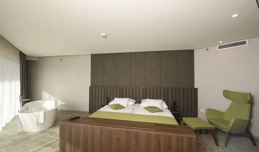 Hunguest Hotel S�st� Ny�regyh�za - S�st� - Augusztus 20. (min. 5 �j)