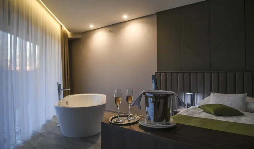 Hunguest Hotel S�st� Ny�regyh�za - S�st� - Augusztus 20. (min. 5 �j)