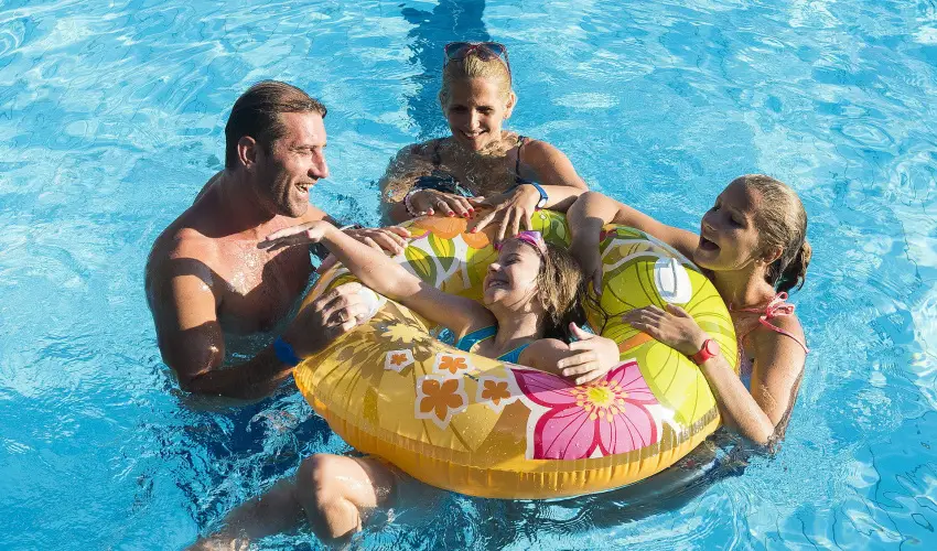 Hunguest Hotel S�st� Ny�regyh�za - S�st� - Augusztus 20. (min. 5 �j)