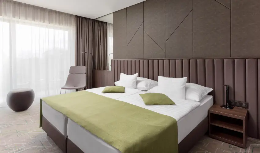 Hunguest Hotel S�st� Ny�regyh�za - S�st� - Augusztus 20. (min. 5 �j)