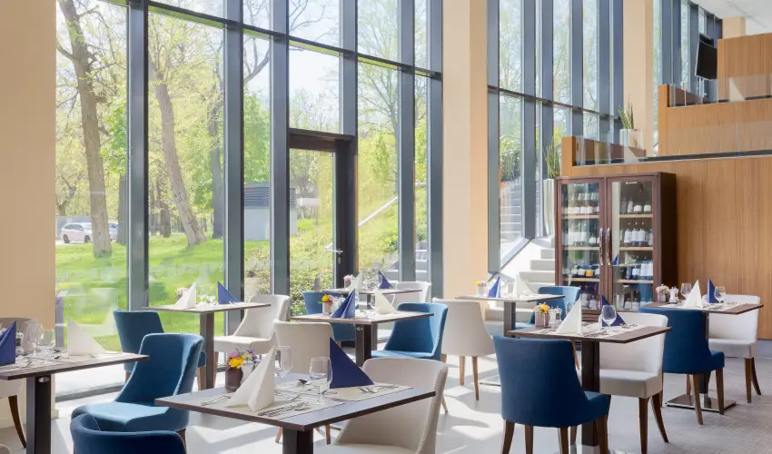 Hunguest Hotel S�st� Ny�regyh�za - S�st� - Augusztus 20. (min. 5 �j)