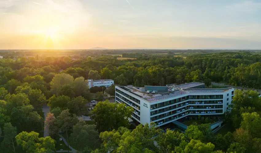 Hunguest Hotel S�st� Ny�regyh�za - S�st� - Augusztus 20. (min. 5 �j)