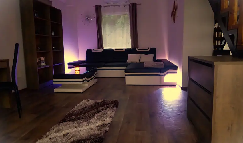 Hunor Vend�gh�z S�toralja�jhely - Augusztus 20. (min. 2 �j)