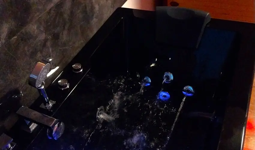 Hunor Vend�gh�z S�toralja�jhely - Augusztus 20. (min. 2 �j)