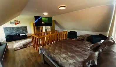 Hunor Vend�gh�z S�toralja�jhely