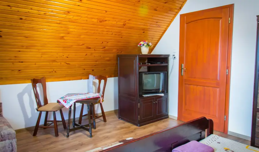 Huszr Vendghz rvnyes - Augusztus 20. (min. 3 j)