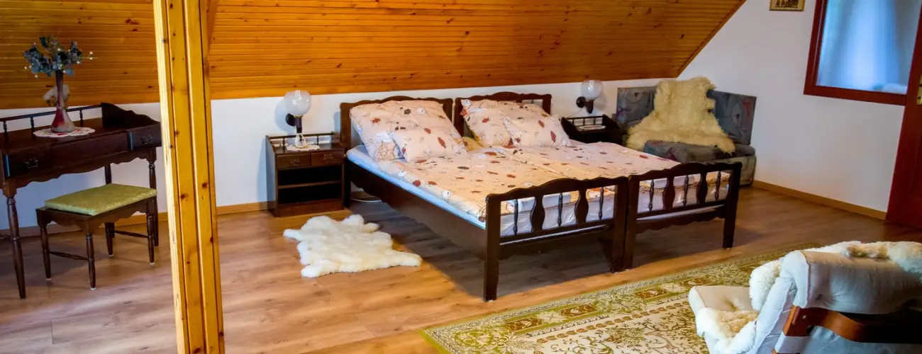 Huszr Vendghz rvnyes - Augusztus 20. (min. 3 j)