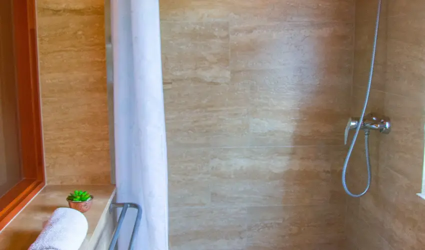 Huszr Vendghz rvnyes - Augusztus 20. (min. 3 j)