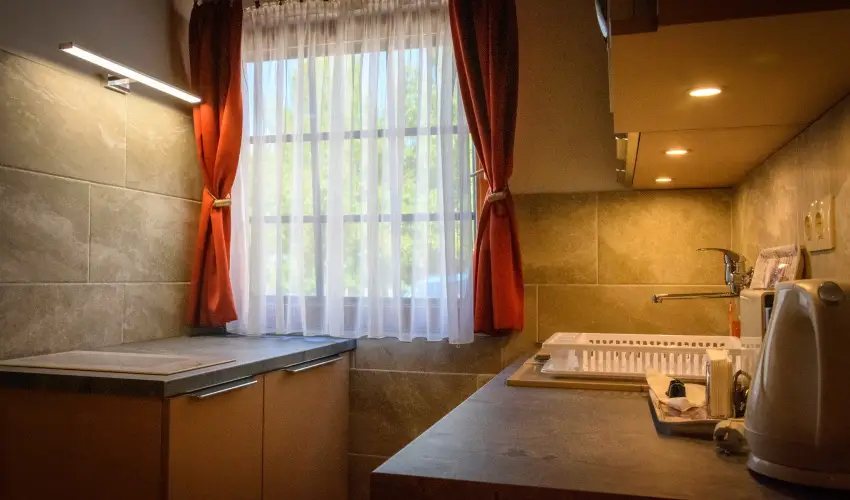 Huszr Vendghz rvnyes - Augusztus 20. (min. 3 j)