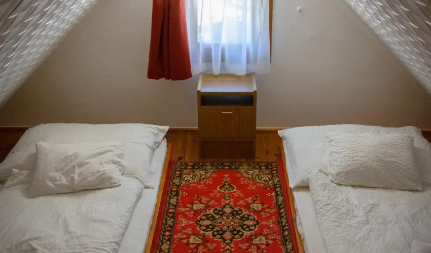 Huszr Vendghz rvnyes - Augusztus 20. (min. 3 j)