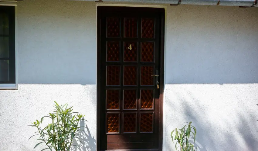 Huszr Vendghz rvnyes - Augusztus 20. (min. 3 j)