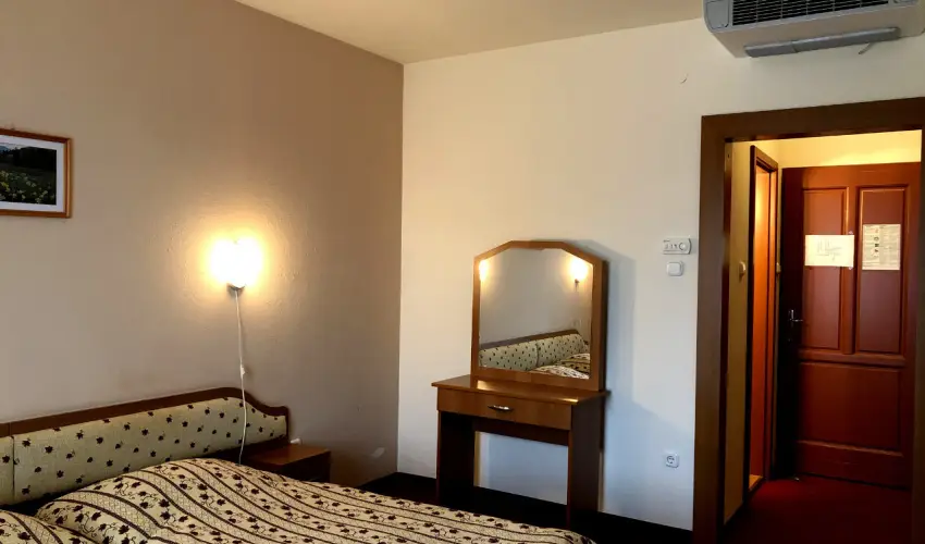 Hotel Imperial Gy�gysz�ll� Kisk�r�s - Augusztus 20. (min. 2 �j)