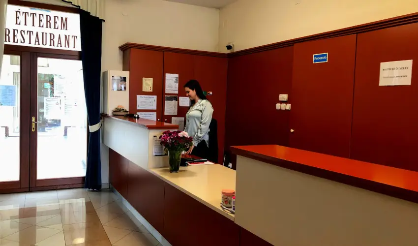 Hotel Imperial Gy�gysz�ll� Kisk�r�s - Augusztus 20. (min. 2 �j)