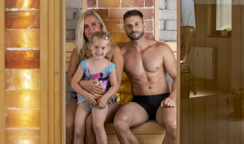 Hotel Imperial Gy�gysz�ll� Kisk�r�s - Augusztus 20. (min. 2 �j)