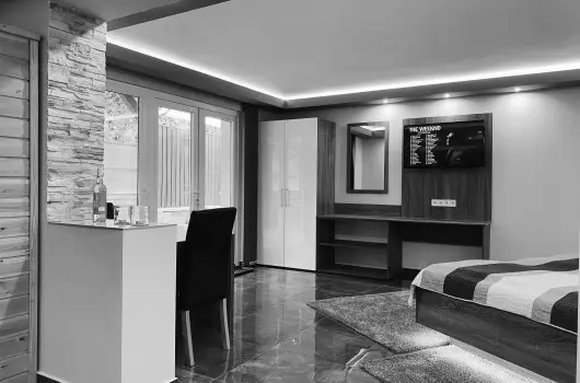 The Jakuzzi Room - Augusztus 20. (min. 2 �j)