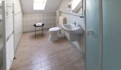 Zsanett Hotel Balatonkereszt�r