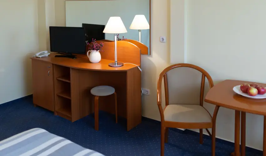 Zsanett Hotel Balatonkereszt�r - Augusztus 20.