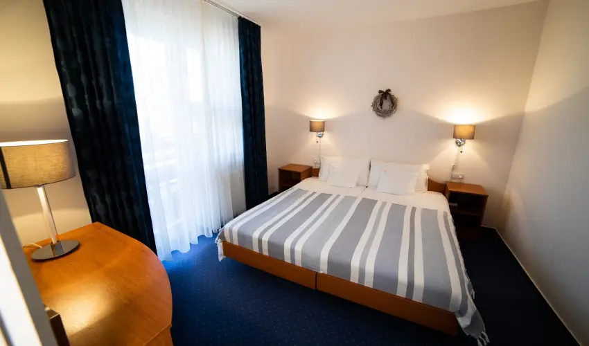 Zsanett Hotel Balatonkereszt�r - Augusztus 20.