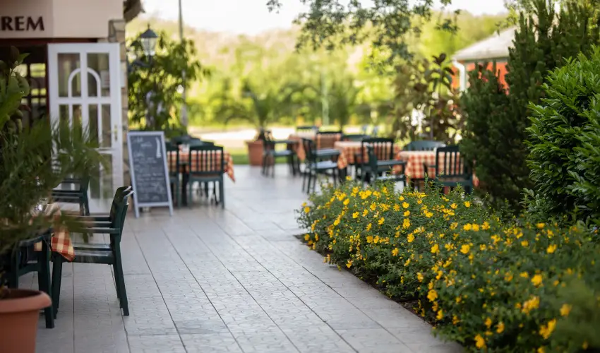 Zsanett Hotel Balatonkereszt�r - Augusztus 20.