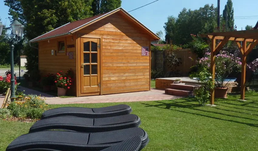 Zsanett Hotel Balatonkereszt�r - Augusztus 20.