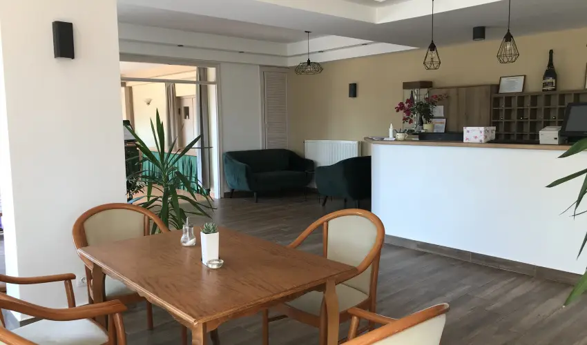 Zsanett Hotel Balatonkereszt�r - Augusztus 20.