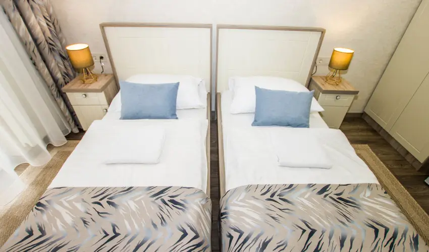 Jrja Panzi Hajdszoboszl - Augusztus 20. (min. 3 j)