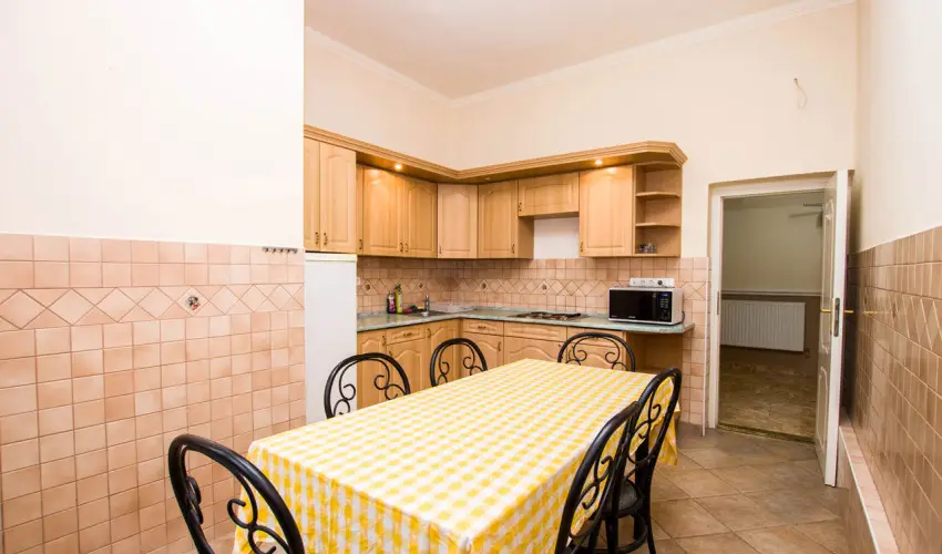 Jrja Panzi Hajdszoboszl - Augusztus 20. (min. 3 j)