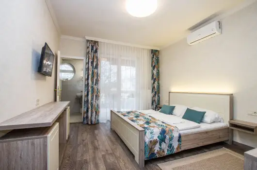 Jrja Panzi - Augusztus 20. (min. 3 j)