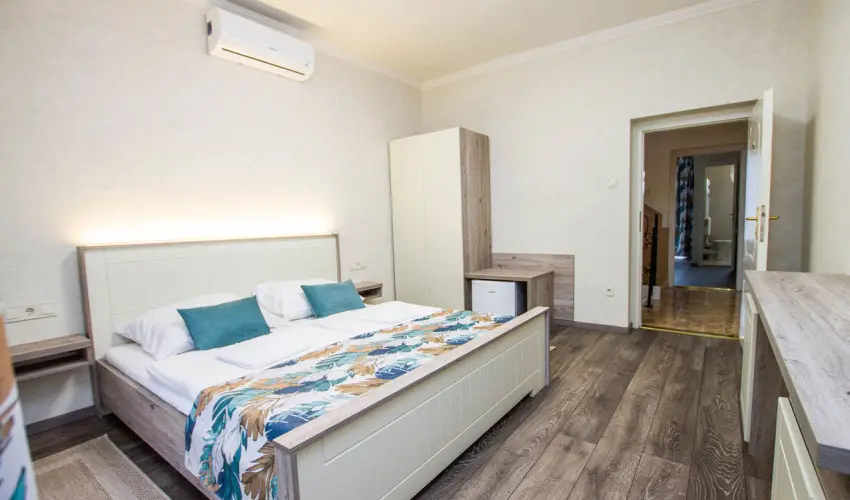 Jrja Panzi Hajdszoboszl - Augusztus 20. (min. 3 j)