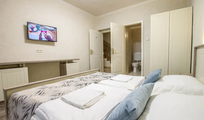 Jrja Panzi Hajdszoboszl - Augusztus 20. (min. 3 j)