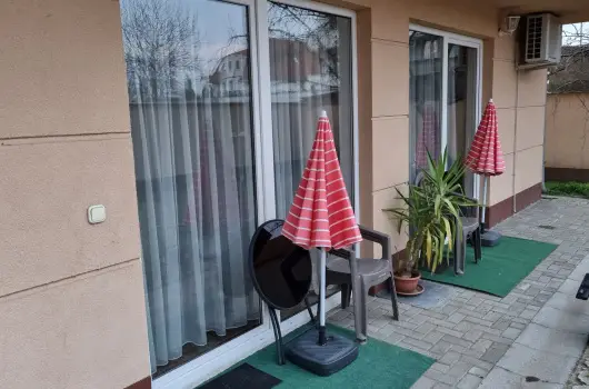 J�kai sor II. Apartman - Augusztus 20.