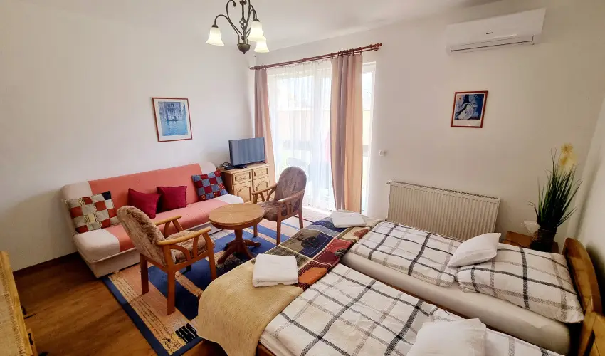 J�kai sor II. Apartman Hajd�szoboszl� - Augusztus 20.