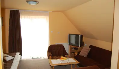 Judit Panzi� Tapolca-Gyulakeszi